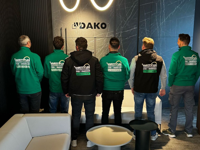 Equipe Wattsun réunie, engagée pour l'optimisation énergétique